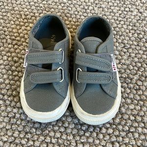 Toddler Superga Velcro sneakers